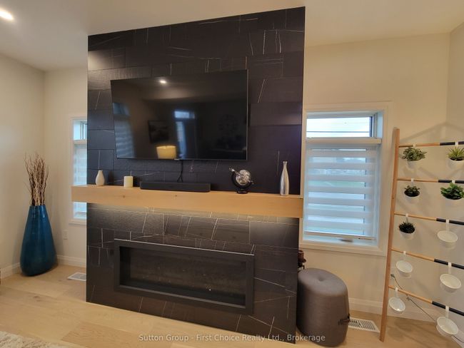 533 Albert St, House attached with 3 bedrooms, 3 bathrooms and 1 parking in Exeter ON | Image 6