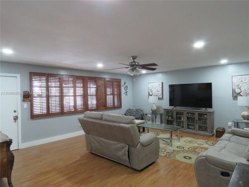 26-11840 Ne 19th Dr, North Miami, FL, 33181-2853 | Card Image