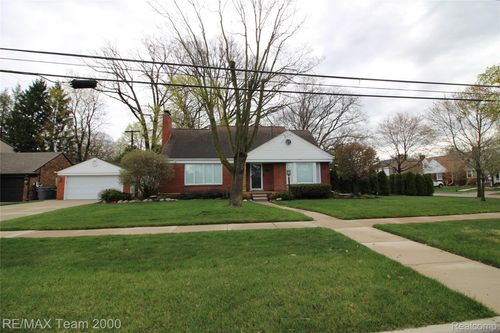 835 S Silvery Ln, Dearborn, MI, 48124-1233 | Card Image