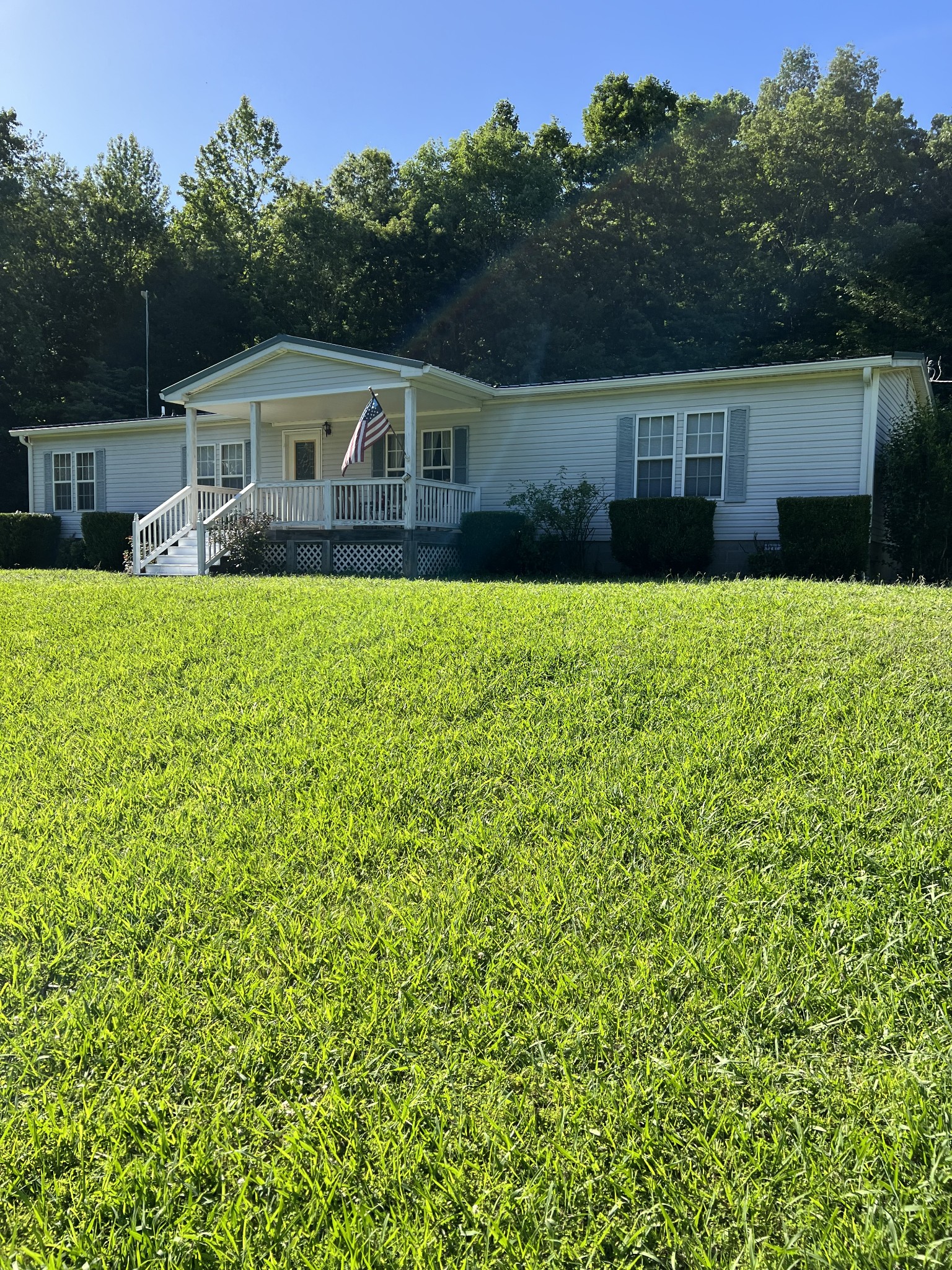 Upper Creek Rd, Vanleer, TN 37181