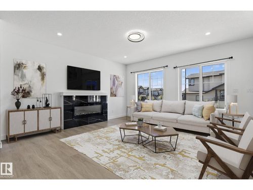 4603 36 St, House with 3 bedrooms, 3 bathrooms and null parking in Beaumont AB | Card Image