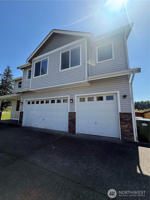 20605 74th Ave E, Spanaway, WA, 98387-5307 | Card Image