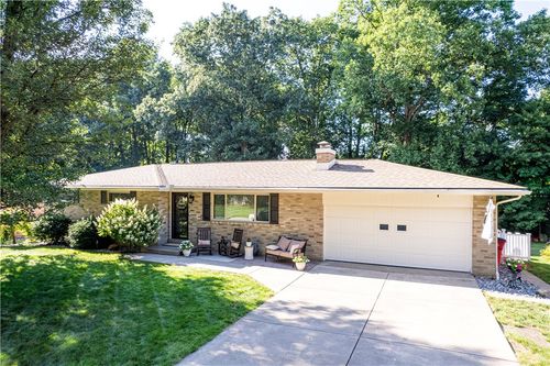 3024 Mcclellan Dr, Greensburg, PA, 15601-3826 | Card Image