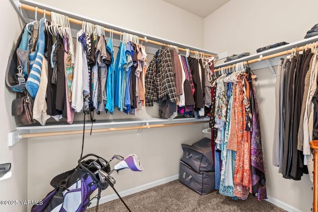 Closet | Image 23