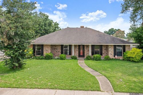 12515 Parktrail Ave, Baton Rouge, LA, 70816-6186 | Card Image