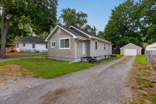821 Grant St, Jackson, MI, 49203-5919 | Card Image