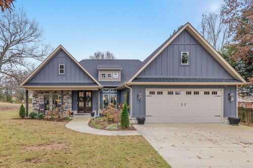 138 Deer Run Cir, Rogersville, AL, 35652-7004 | Card Image