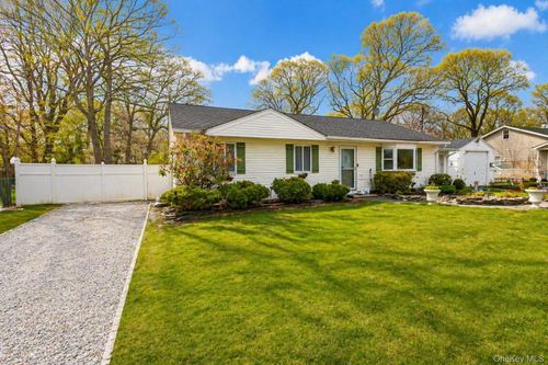 11 Seaford Rd, Mastic Beach, NY, 11951-4509 | Card Image