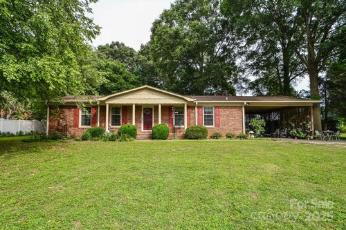 7518 Surry Ln, Indian Trail, NC, 28079-7759 | Card Image