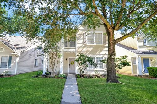 9846 Farrell Dr, Houston, TX, 77070-5088 | Card Image