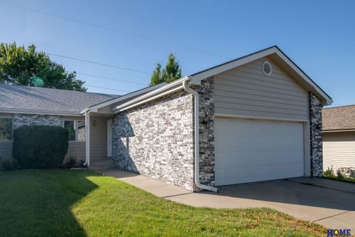 7714 Ringneck Dr, Lincoln, NE, 68506-3687 | Card Image