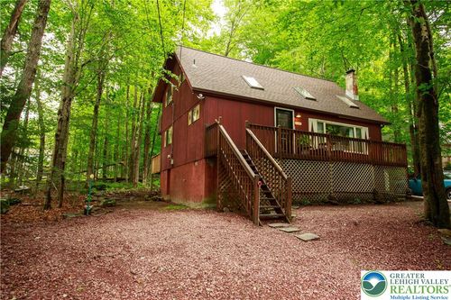 111 Oswayo Dr, POCONO LAKE, PA, 18347-8065 | Card Image