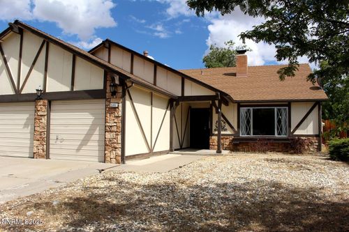 2002 Tangerine St, Sparks, NV, 89434-2661 | Card Image