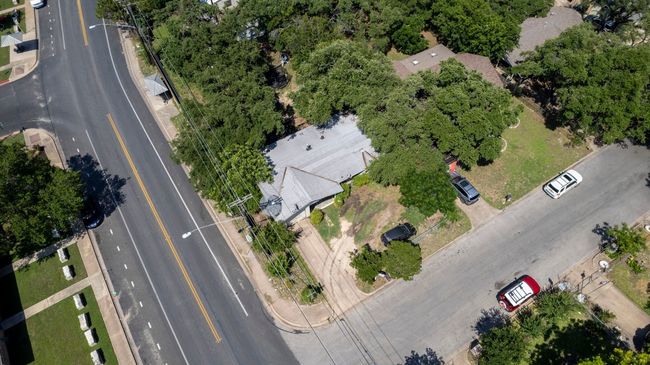 100 Red Oak Cir, House other with 1 bedrooms, 1 bathrooms and 2 parking in Austin TX | Image 4