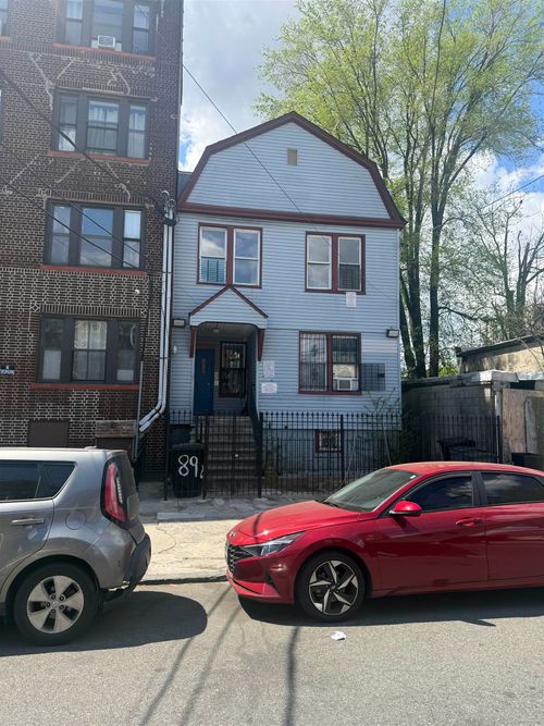 2f-89 Bostwick Ave, JC, Greenville, NJ, 07305 | Card Image