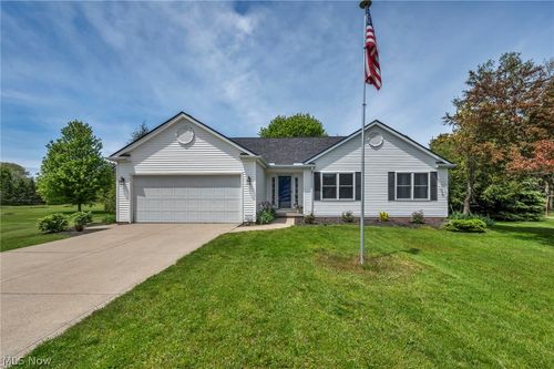 3371 Pine Hollow Pl, Perry, OH, 44081-9206 | Card Image