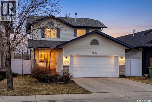 1614 Rousseau Cres, Regina, SK, S4X4L8 | Card Image