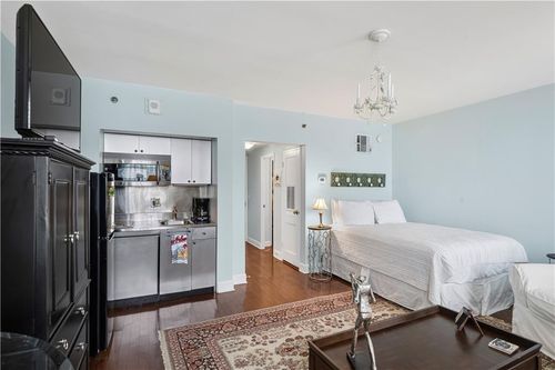 1212-1205 Saint Charles Ave, New Orleans, LA, 70130-8419 | Card Image