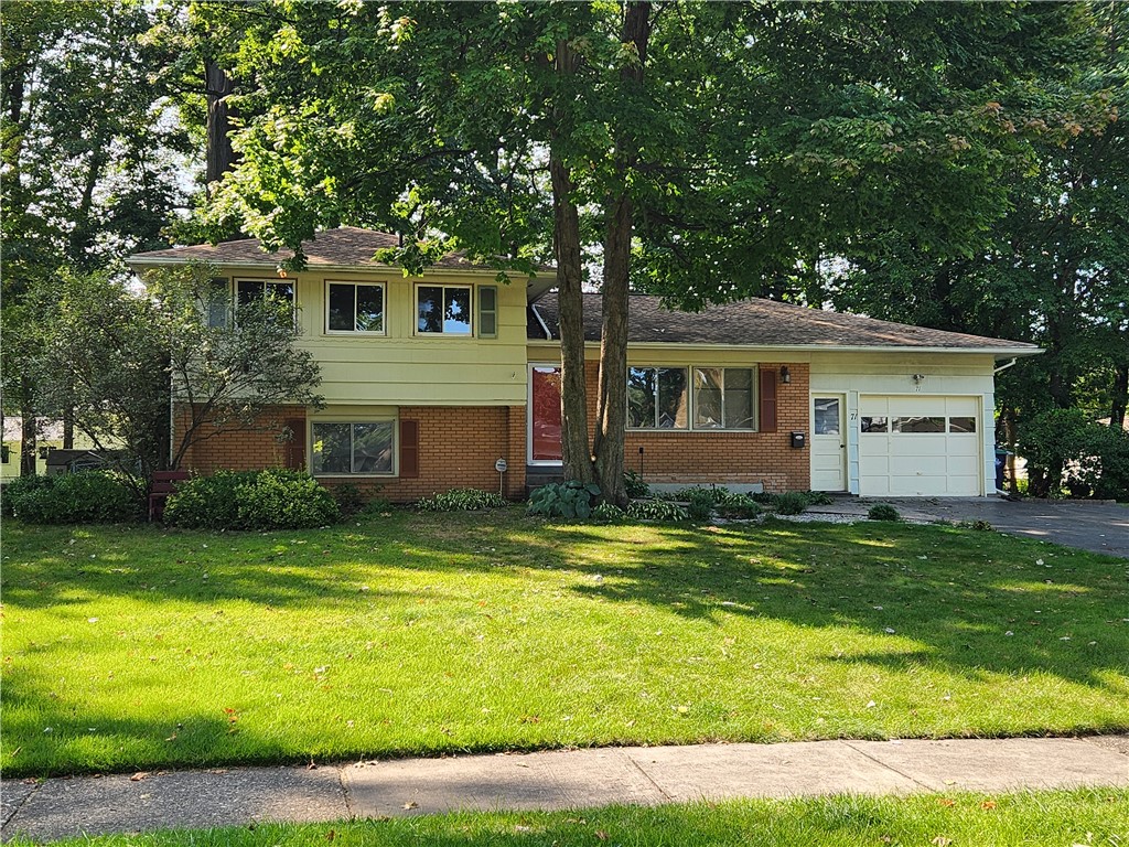 Lida Ln, Rochester, NY 14616