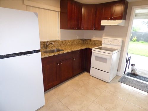 1-19121 Ne Miami Ct, Miami, FL, 33179-3238 | Card Image