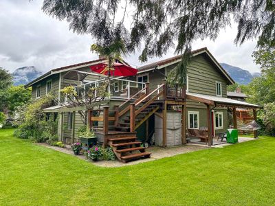 41260 Meadow Ave, House other with 4 bedrooms, 3 bathrooms and 6 parking in Squamish BC | Image 3