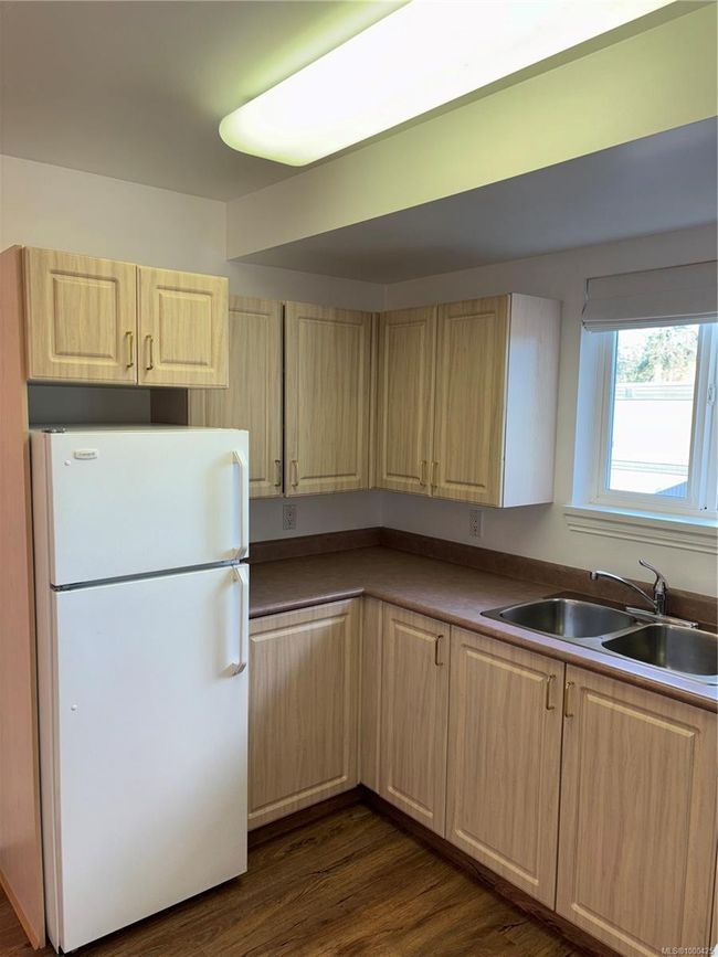 203 - 750 Memorial Ave, Condo with 2 bedrooms, 2 bathrooms and null parking in Qualicum Beach BC | Image 14
