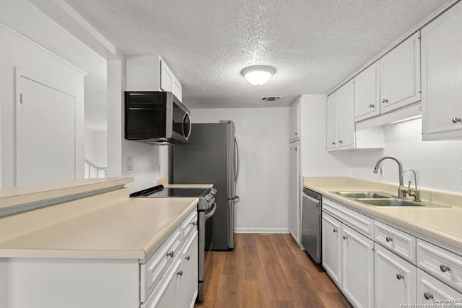 APT-126G - 2300 Nacogdoches Rd, Townhouse with 3 bedrooms, 3 bathrooms and null parking in San Antonio TX | Image 9