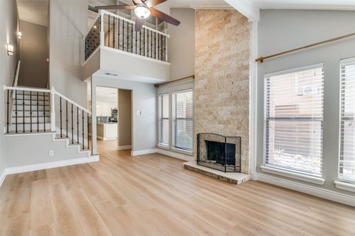 3217 Elizabeth St, Dallas, TX, 75204-1804 | Card Image