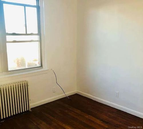 3228 61st St, Woodside, NY, 11377-2030 | Card Image