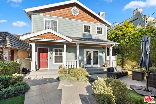 925 Dickson St, Marina del Rey, CA, 90292-5512 | Card Image