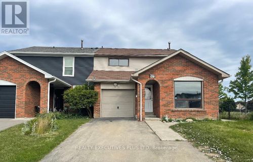 97 Ashford Crt, Brampton, ON, L6V3E2 | Card Image