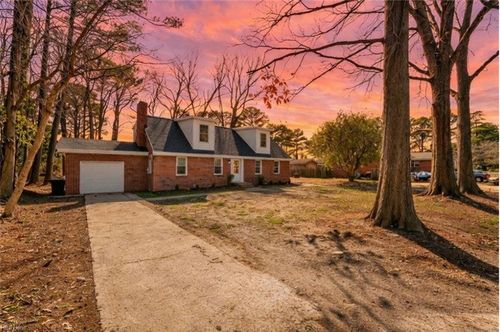 913 Norfleet Rd, Virginia Beach, VA, 23464-1642 | Card Image