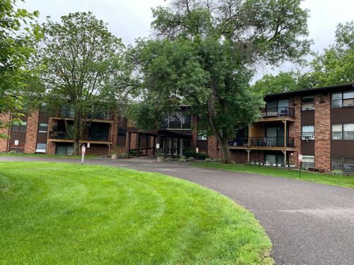 apt-335-10113 W 34th St, Minnetonka, MN, 55305-4542 | Card Image
