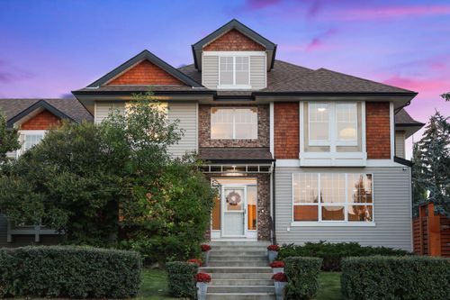 7 Crestmont Drive Sw, Calgary, AB, T3B5W4 | Card Image