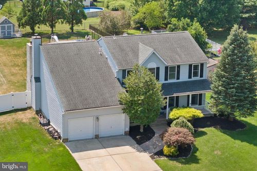9 David Ct, BORDENTOWN, NJ, 08505-3212 | Card Image