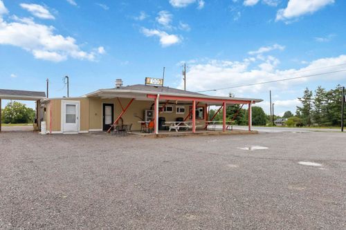 2152 Stanford Rd, Lancaster, KY, 40444-9403 | Card Image