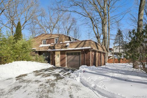 36 Winesap Ln, Monsey, NY, 10952-1640 | Card Image