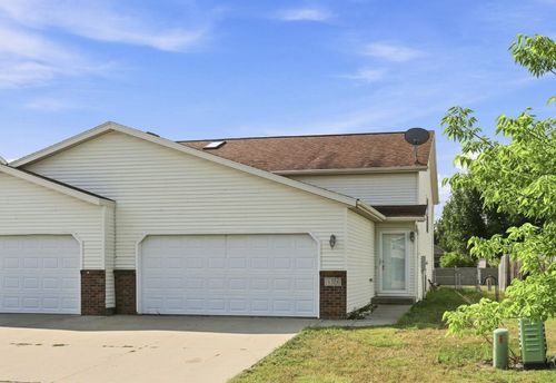 4326 39 1/2 Ave S, Fargo, ND, 58104-6983 | Card Image