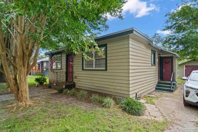 532 S 1st St, House other with 2 bedrooms, 1 bathrooms and null parking in Pensacola FL | Image 2