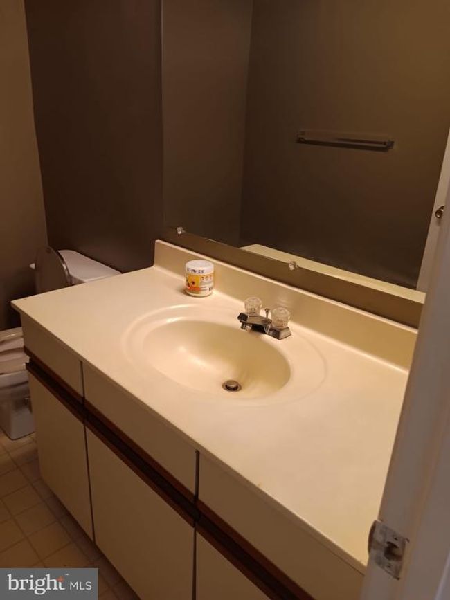 1647-C - 1647 Carriage House Ter, Condo with 1 bedrooms, 2 bathrooms and null parking in SILVER SPRING MD | Image 17