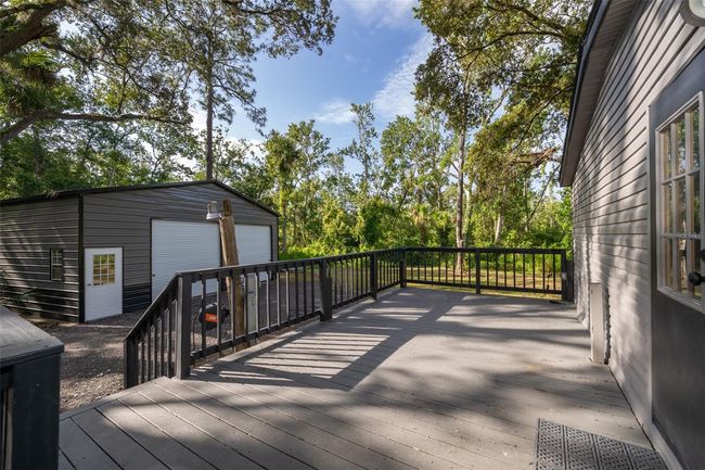 411 Racoon Trl, House other with 3 bedrooms, 2 bathrooms and null parking in GENEVA FL | Image 4