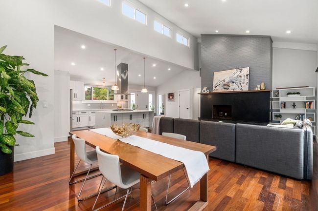 1106 Edgell Rd, House other with 4 bedrooms, 4 bathrooms and 2 parking in Framingham MA | Image 9