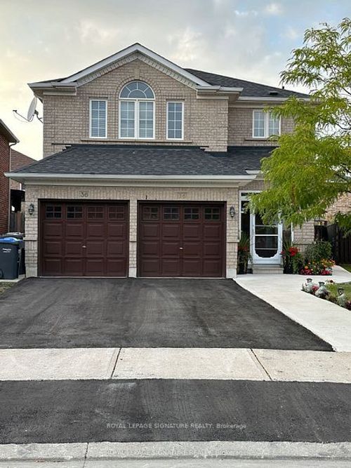 36 Ferncastle Cres, Brampton, ON, L7A3P3 | Card Image