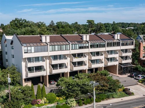 205-372 Main St, Port Washington, NY, 11050-3133 | Card Image