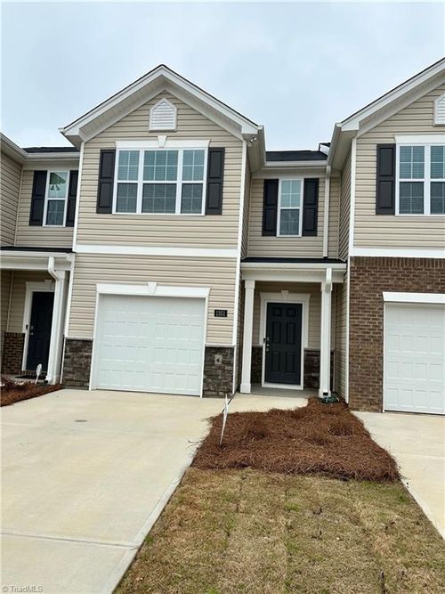1351 Amberview Ln, Kernersville, NC, 27284 | Card Image