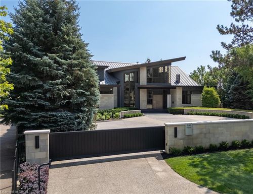 1540 Watersedge Rd, Mississauga, ON, L5J1A4 | Card Image