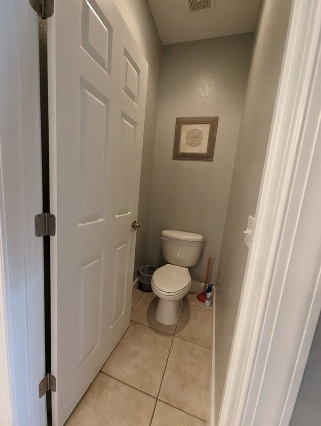 E203 - 245 E 3rd Ave, Condo with 2 bedrooms, 2 bathrooms and null parking in Horseshoe Beach FL | Image 14