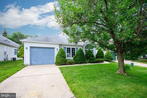 4 Penny Ln, Jackson, NJ, 08527-3970 | Card Image