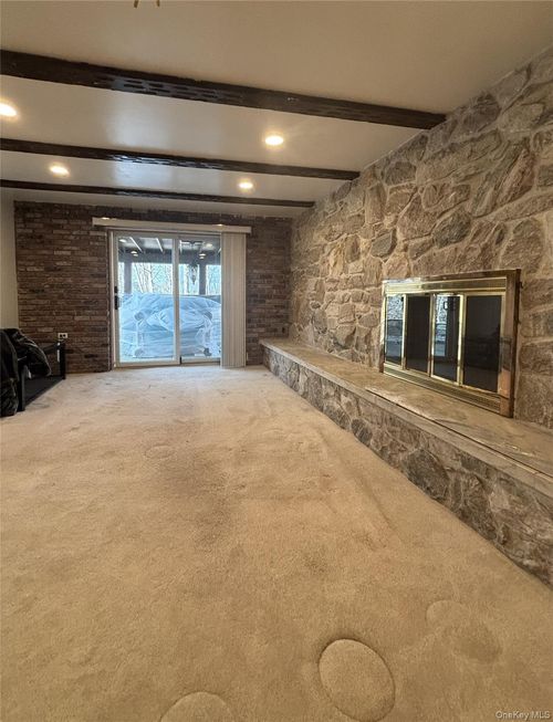 2355 Vista Ct, Yorktown Heights, NY, 10598-3725 | Card Image