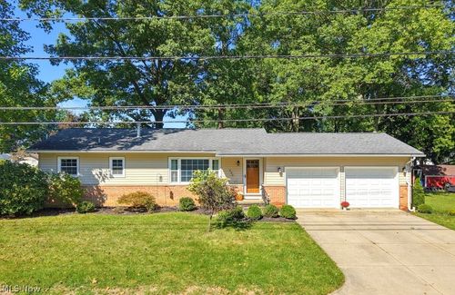 330 Tolbert Street, Wadsworth, OH, 44281 | Card Image